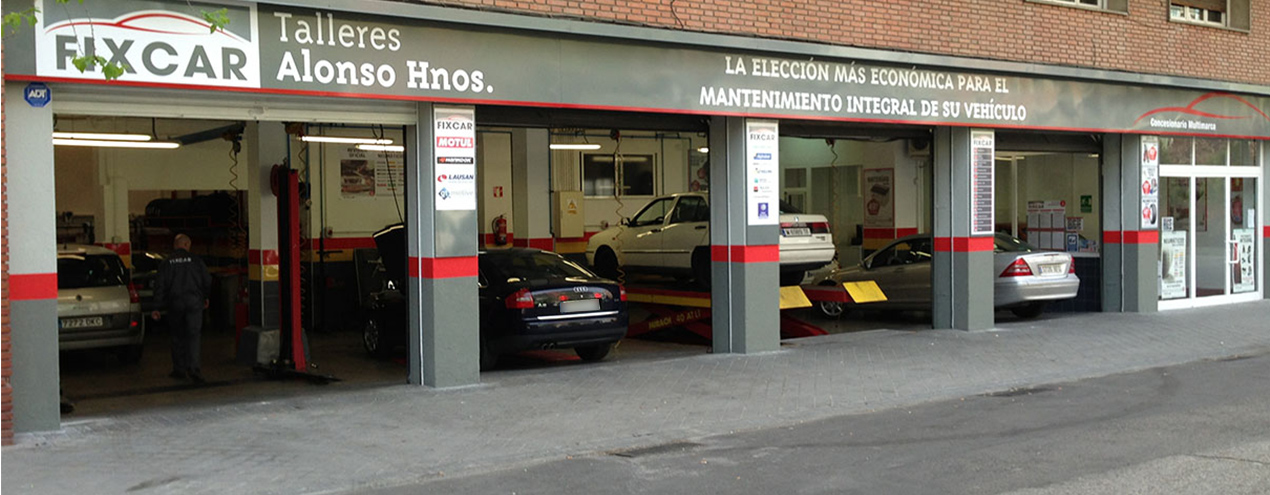 ¿Por qué los reparadores oficiales abren talleres multimarca?
